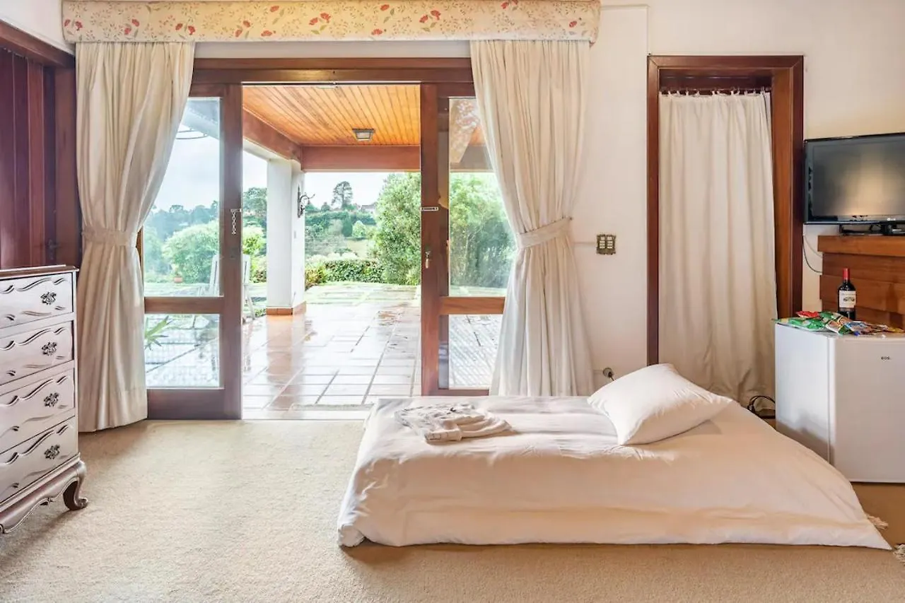 Suites No Alto Do Capivari Campos do Jordao 0*,